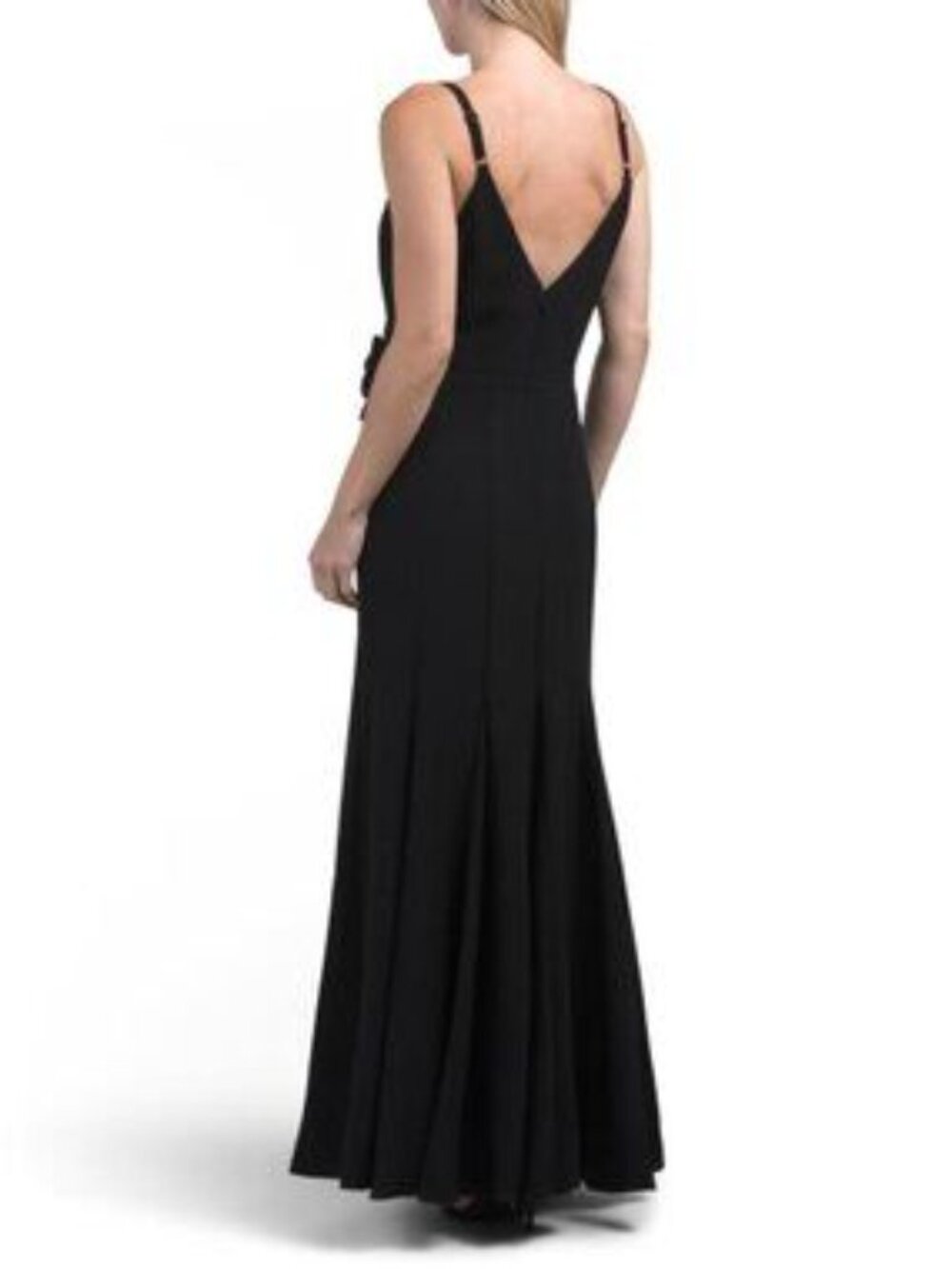 TAYLOR Sweetheart Fit And Flare Maxi Dress With Floral Accent - Picture 2 of 5
